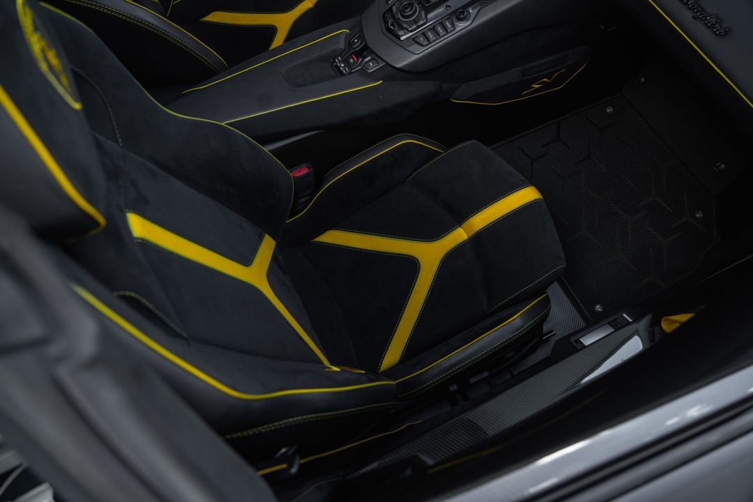 2016 Lamborghini Aventador