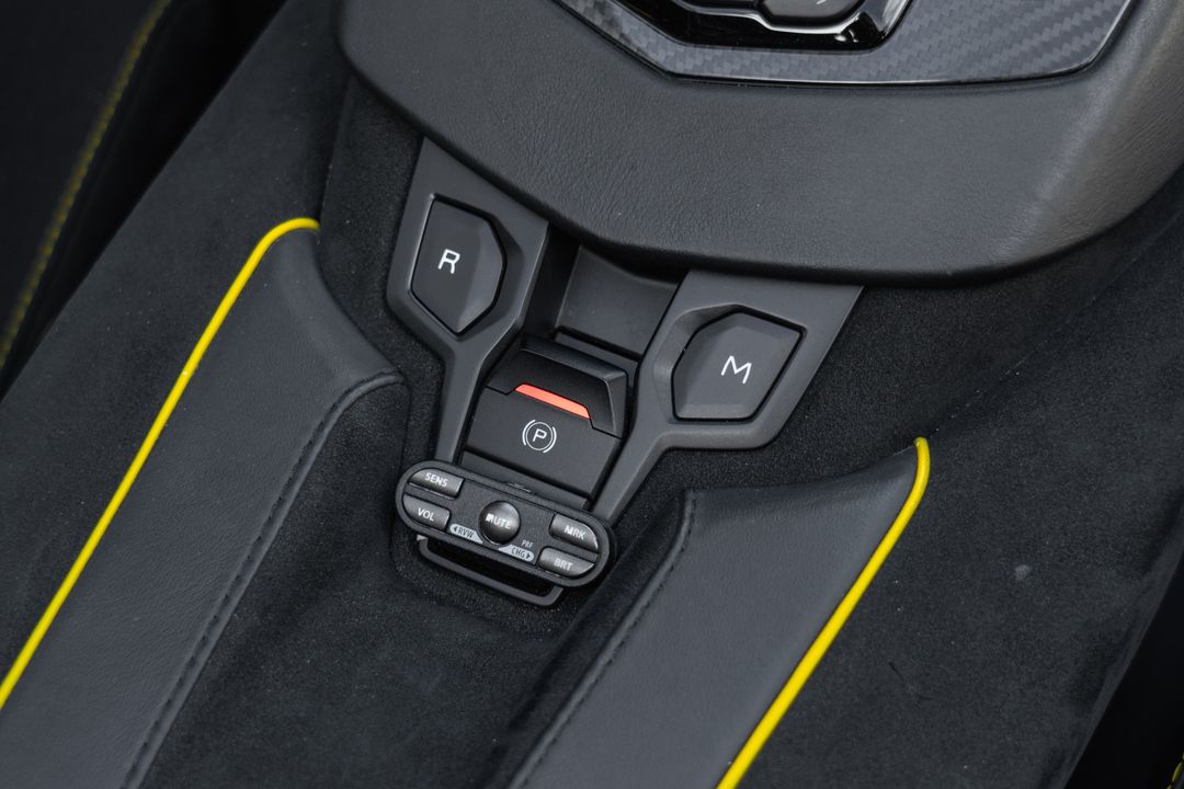 2016 Lamborghini Aventador