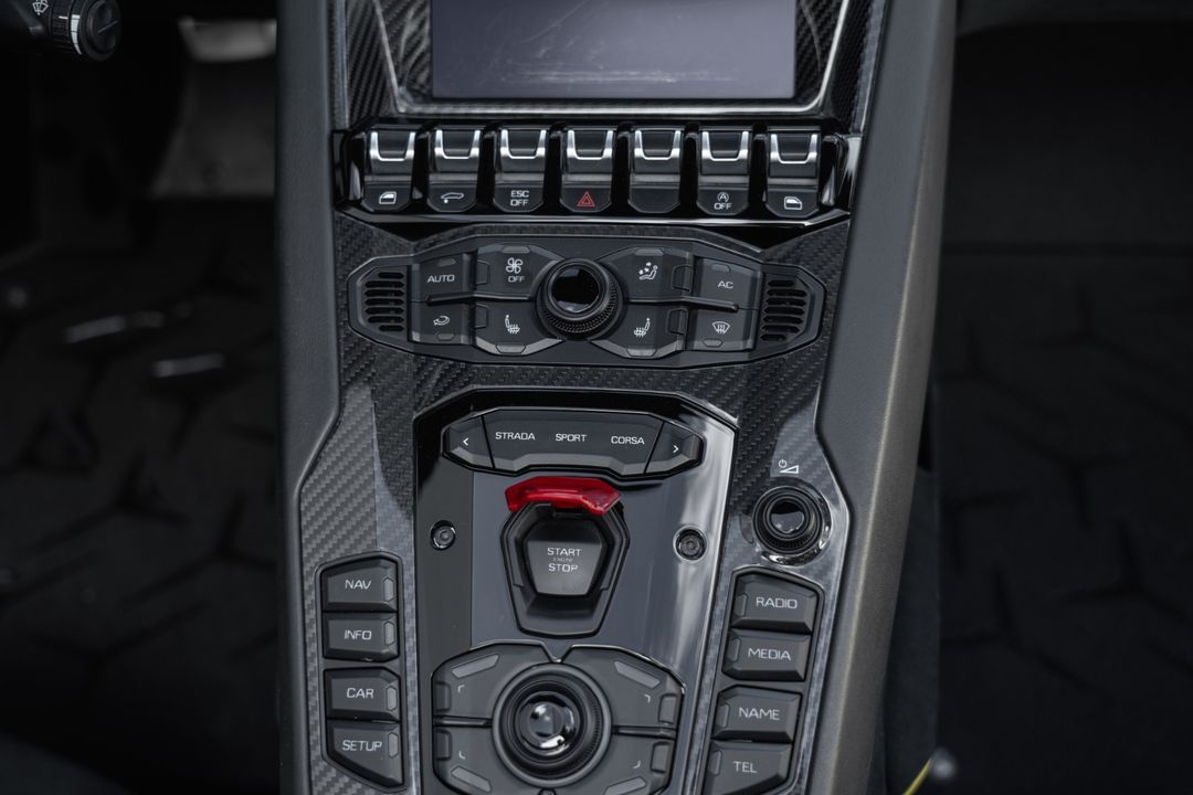 2016 Lamborghini Aventador