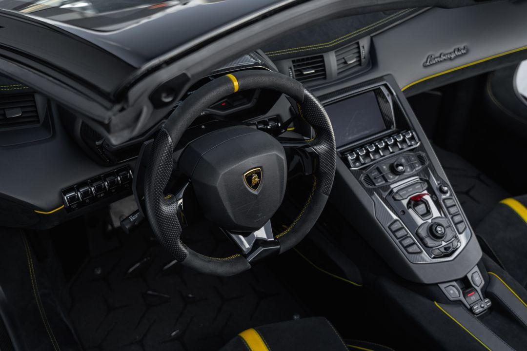 2016 Lamborghini Aventador