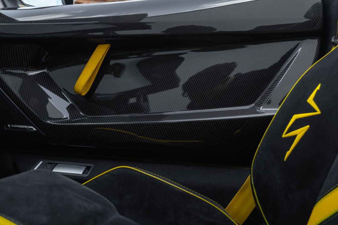 2016 Lamborghini Aventador