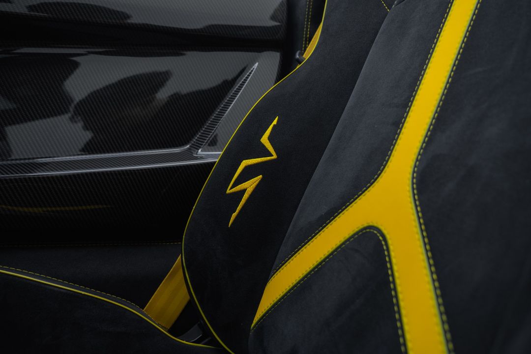 2016 Lamborghini Aventador