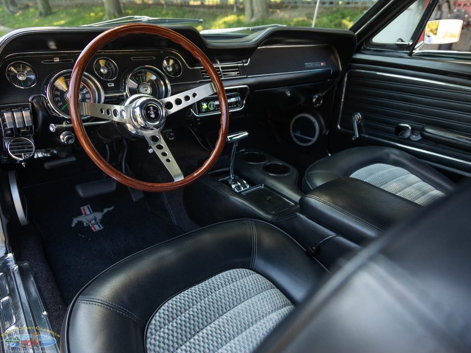 1968 Ford Mustang 302 5.0L V8 Convertible