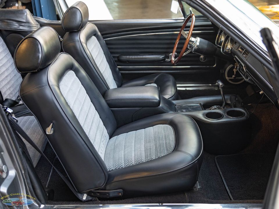 1968 Ford Mustang 302 5.0L V8 Convertible