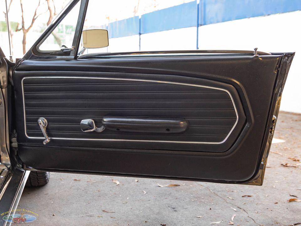 1968 Ford Mustang 302 5.0L V8 Convertible