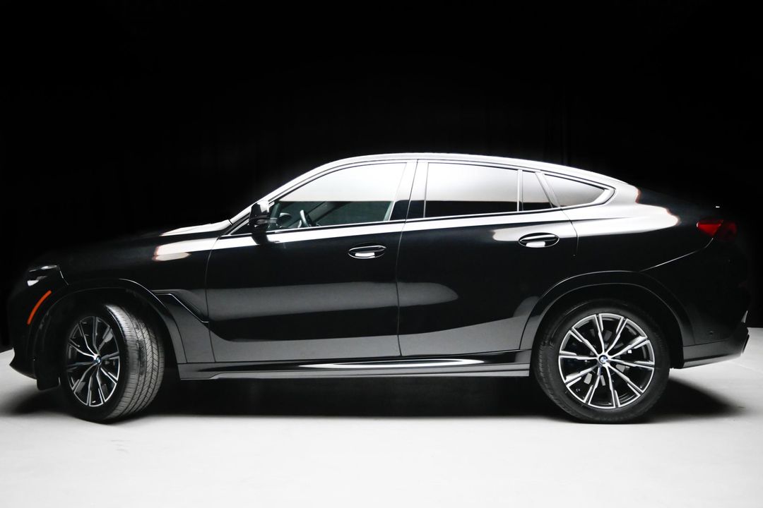 2022 BMW X6