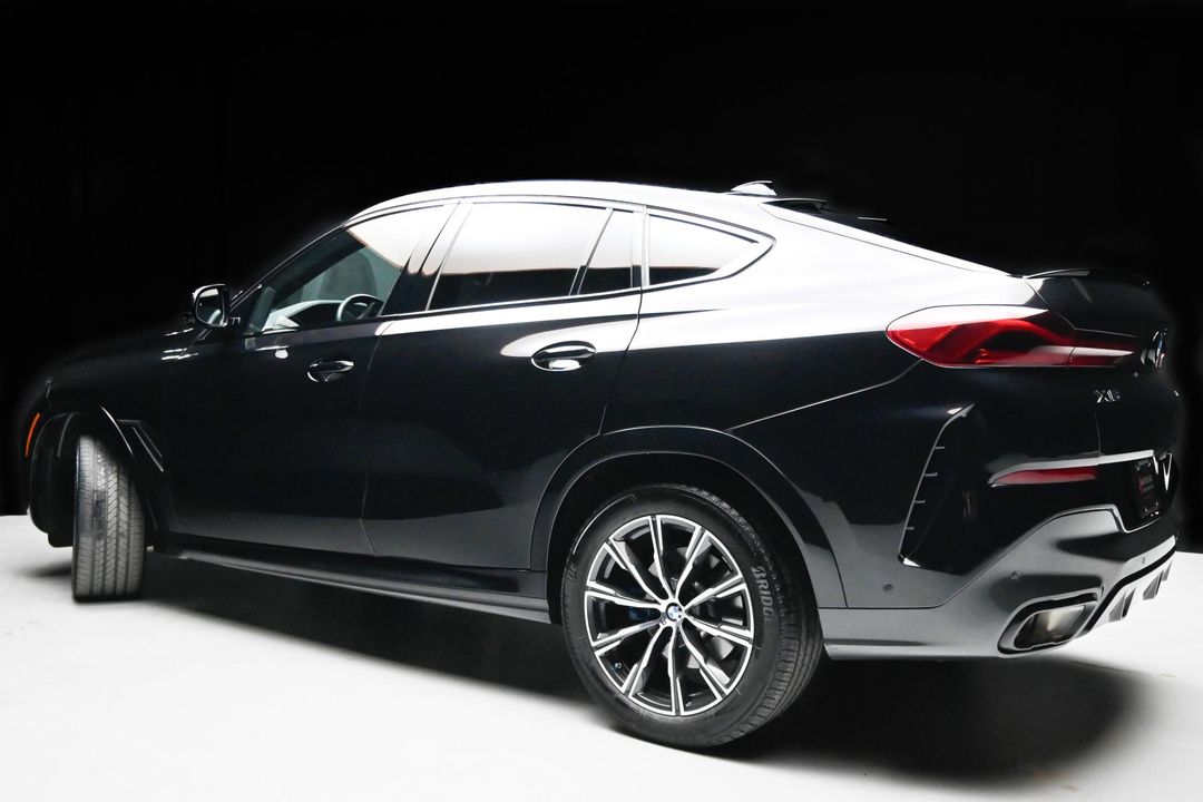 2022 BMW X6