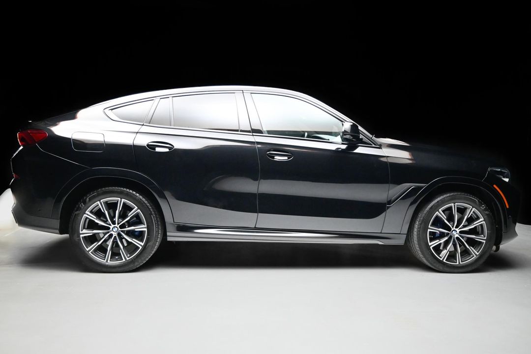 2022 BMW X6