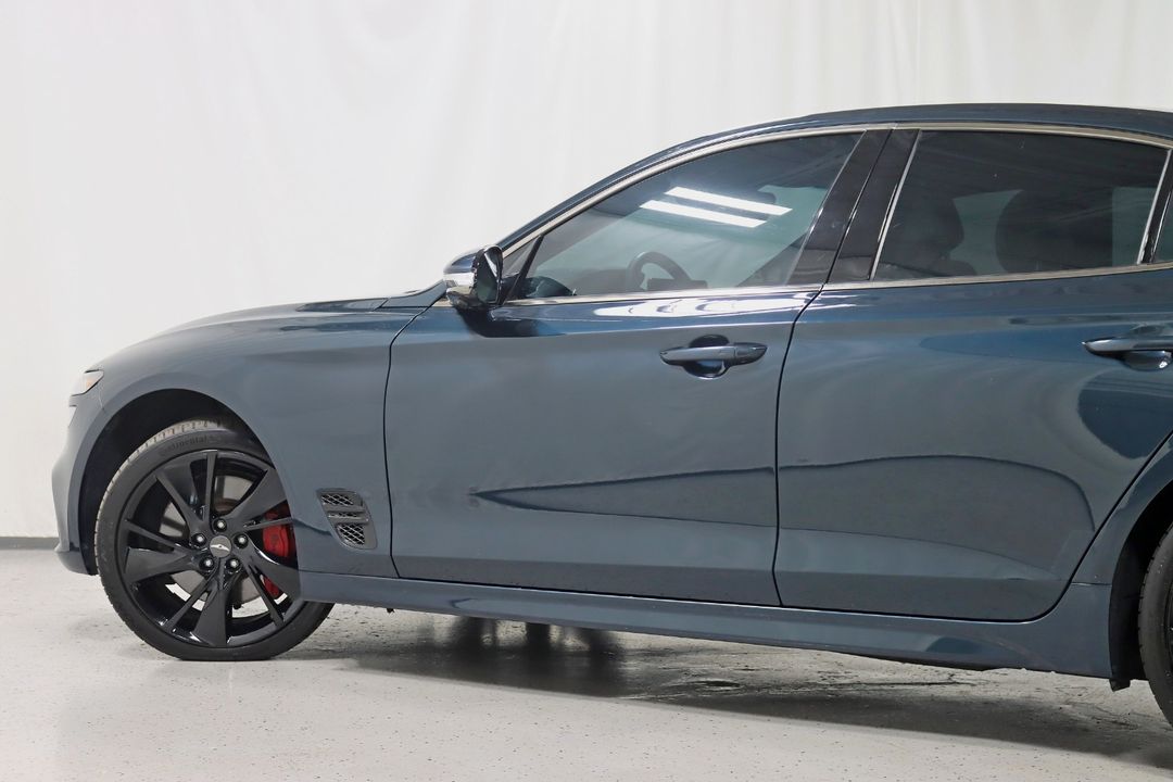 2022 Genesis G70