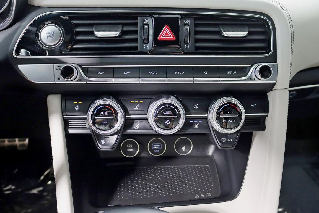 2022 Genesis G70
