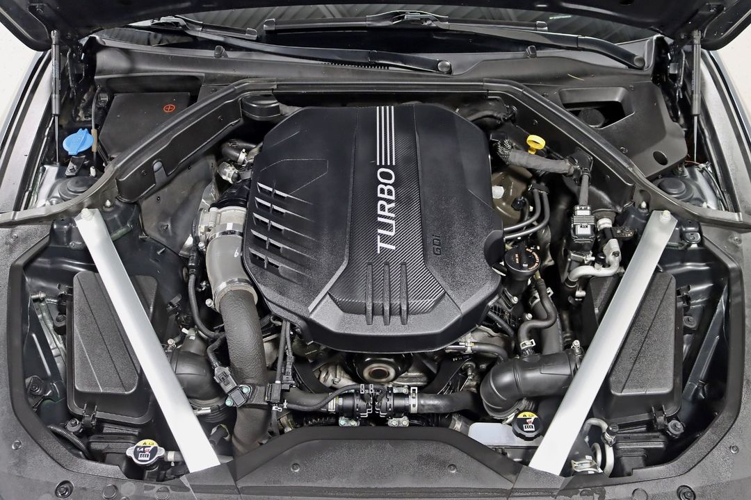 2022 Genesis G70