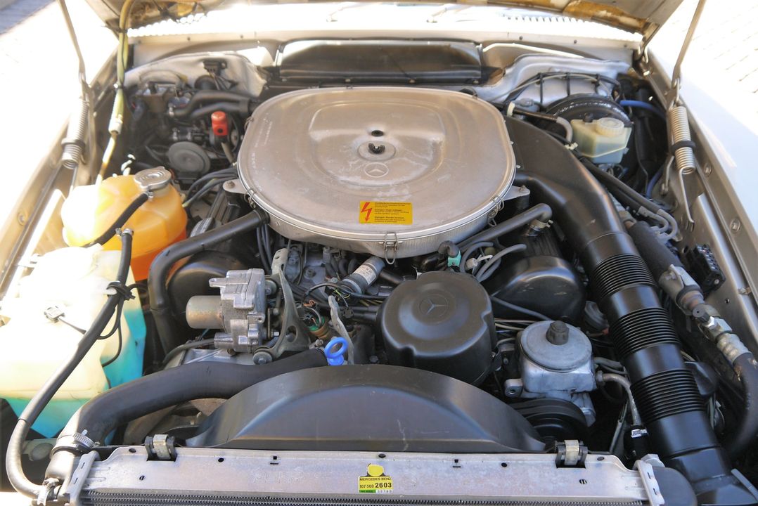 1988 Mercedes-Benz 560