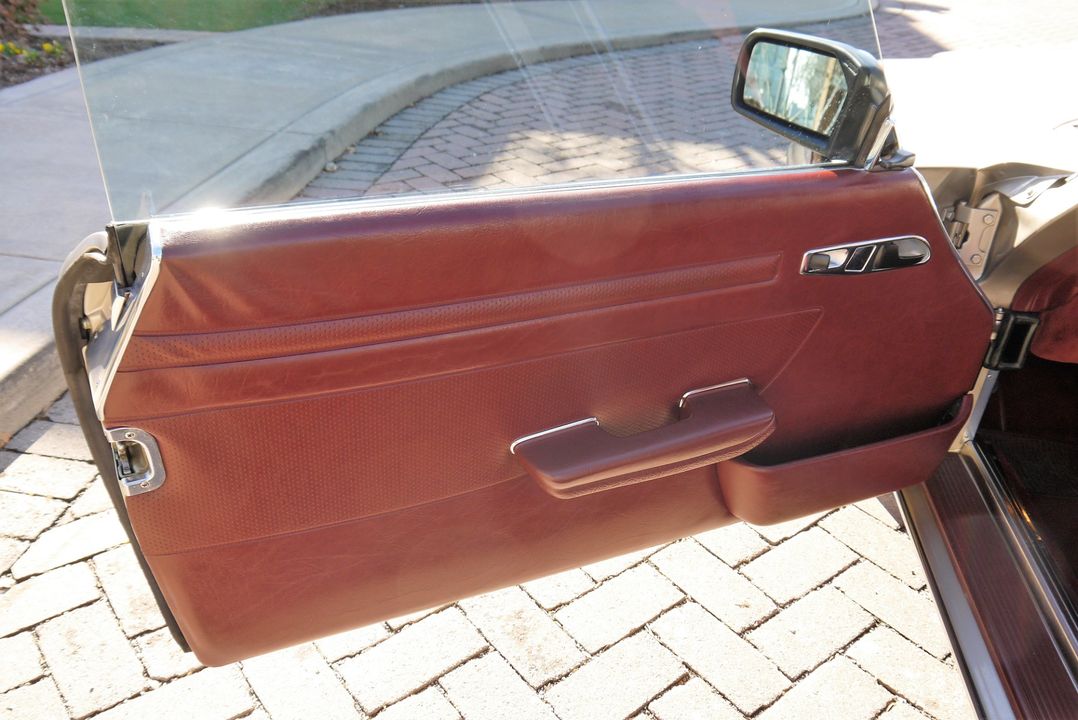 1988 Mercedes-Benz 560