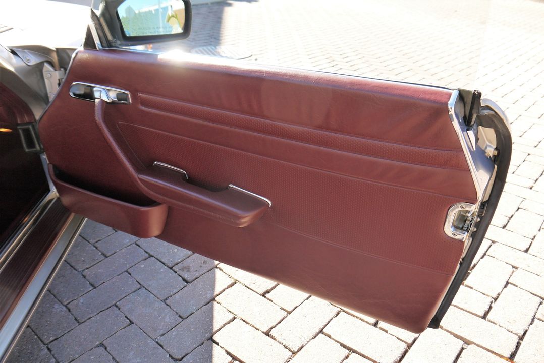 1988 Mercedes-Benz 560