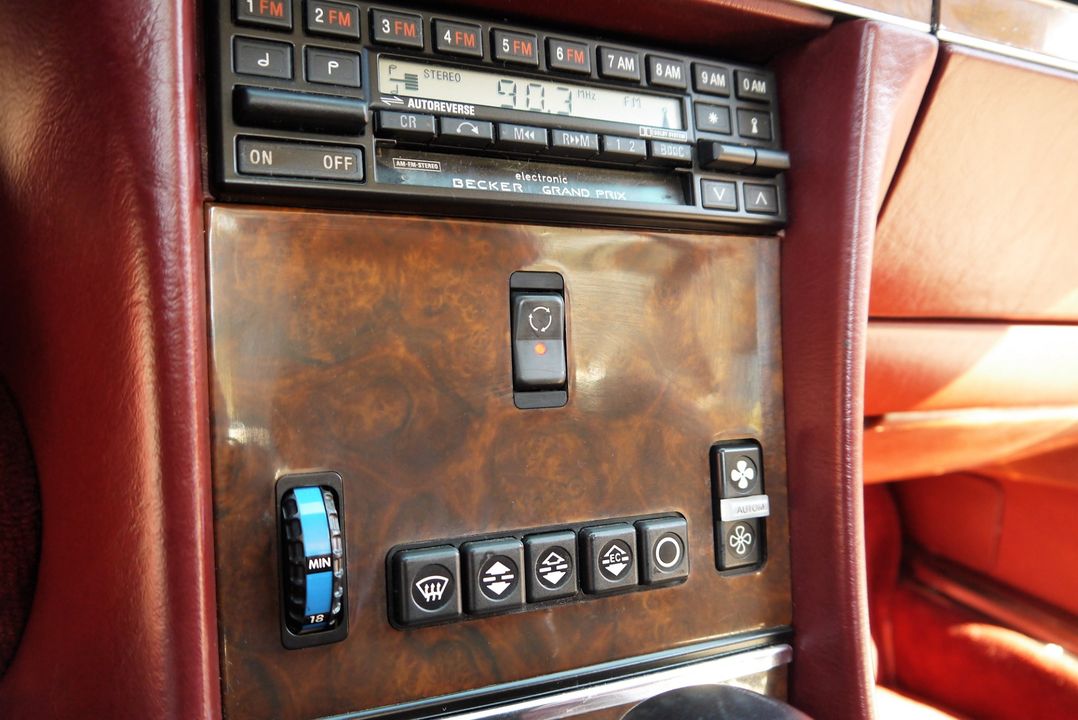 1988 Mercedes-Benz 560