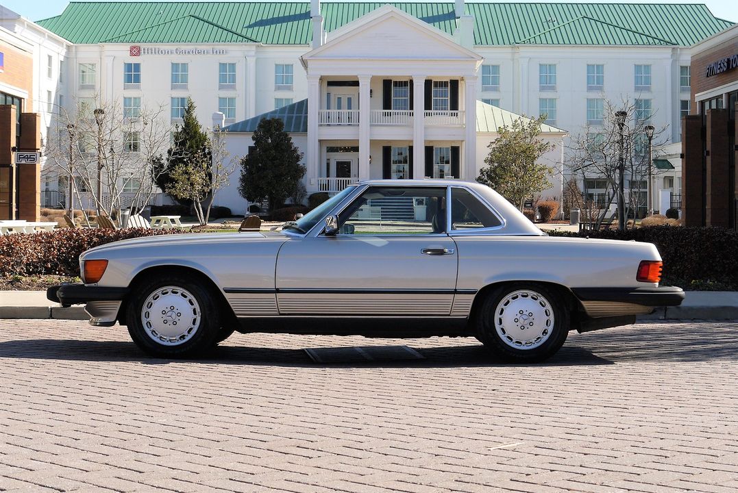 1988 Mercedes-Benz 560