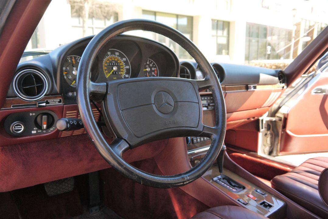 1988 Mercedes-Benz 560