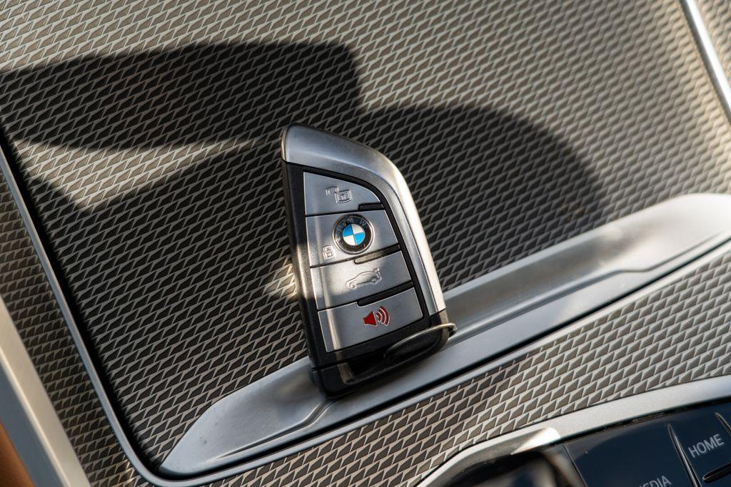 2023 BMW X6