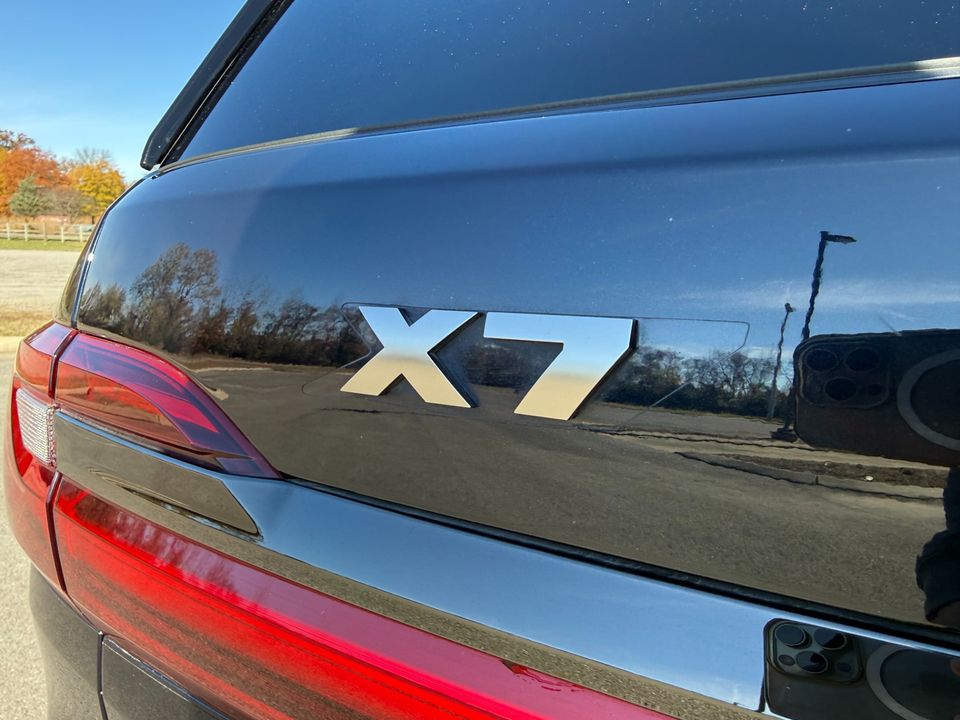 2022 BMW X7