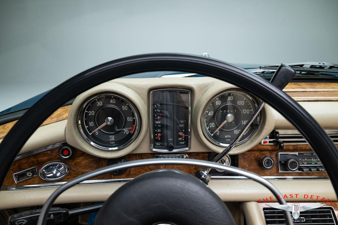 1971 Mercedes Benz 280SE 3.5 Cabriolet