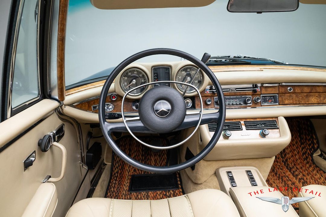 1971 Mercedes Benz 280SE 3.5 Cabriolet