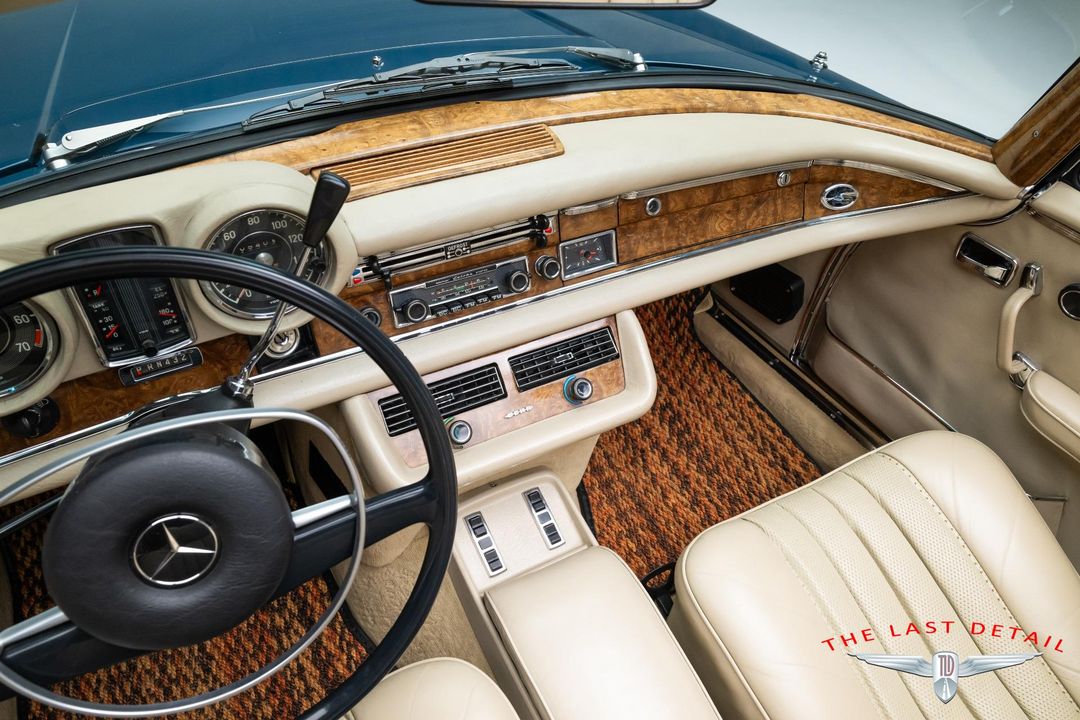 1971 Mercedes Benz 280SE 3.5 Cabriolet