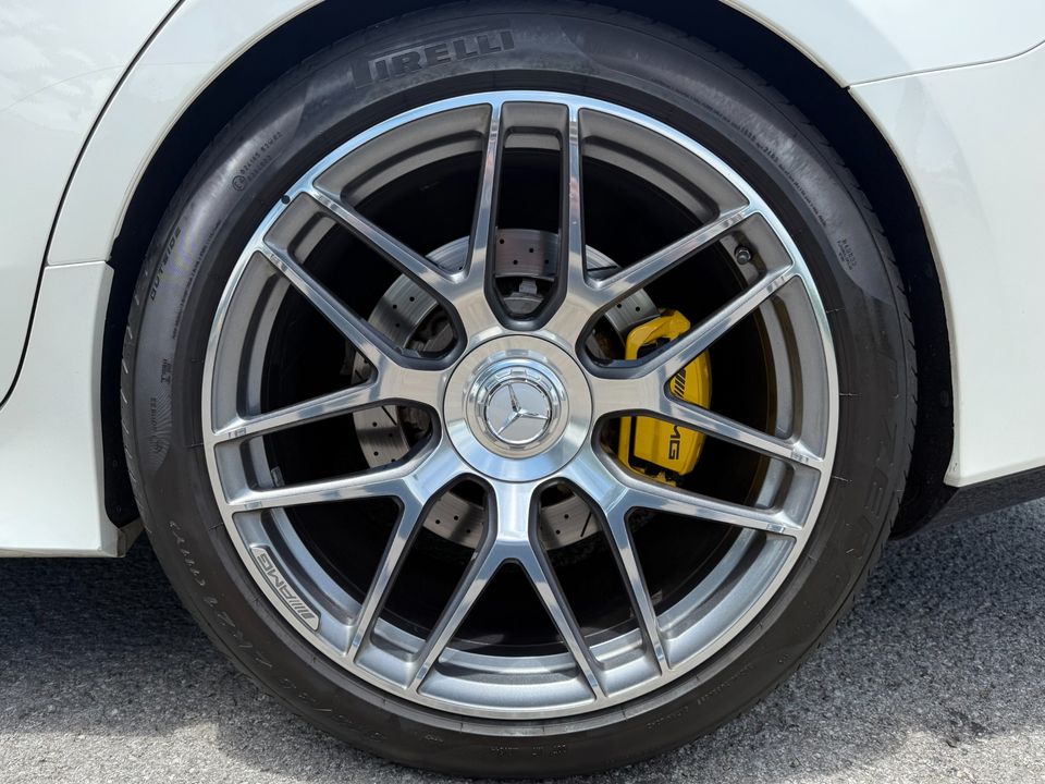 2021 Mercedes-Benz AMG GT 63
