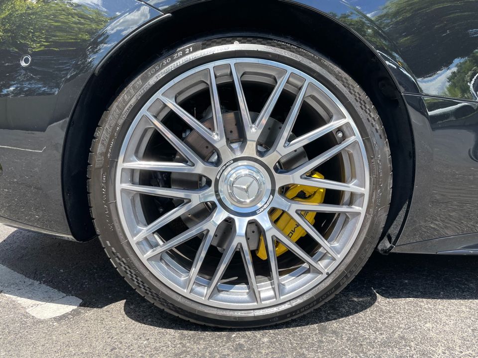2022 Mercedes-Benz SL 63