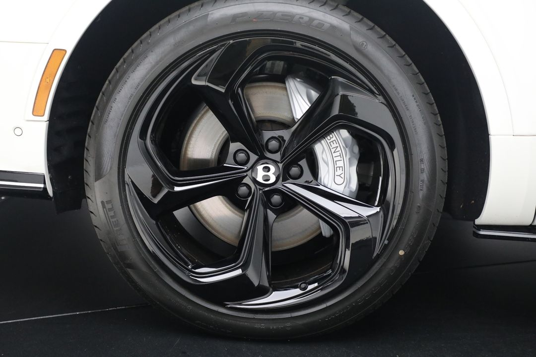2025 Bentley Bentayga