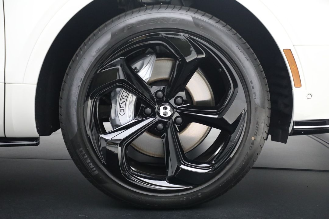 2025 Bentley Bentayga
