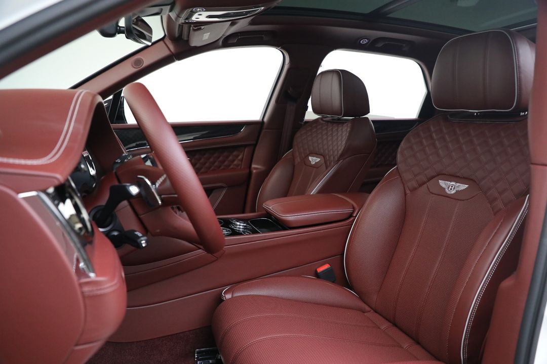 2025 Bentley Bentayga
