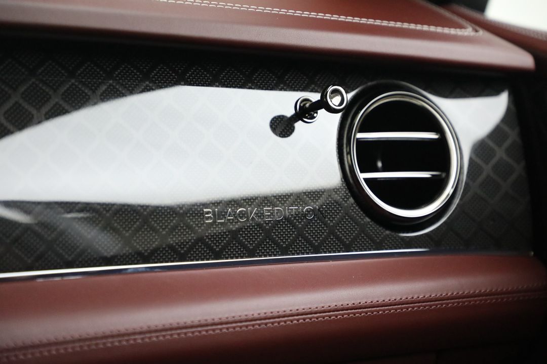2025 Bentley Bentayga