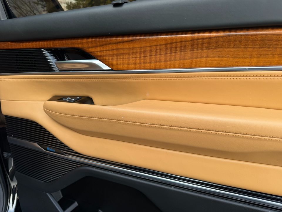 2022 Jeep Grand Wagoneer