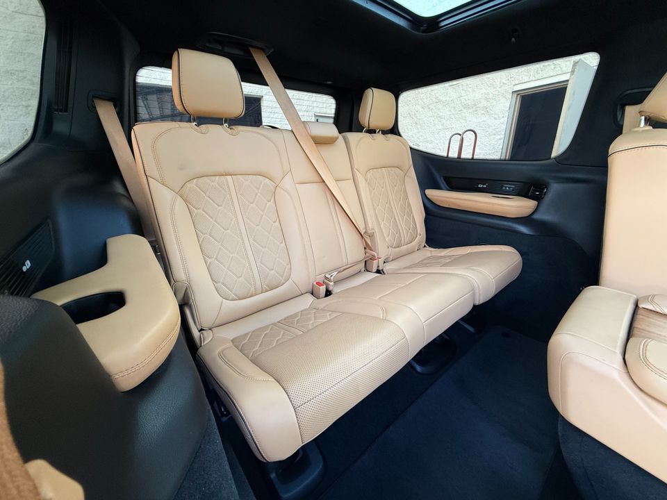 2022 Jeep Grand Wagoneer