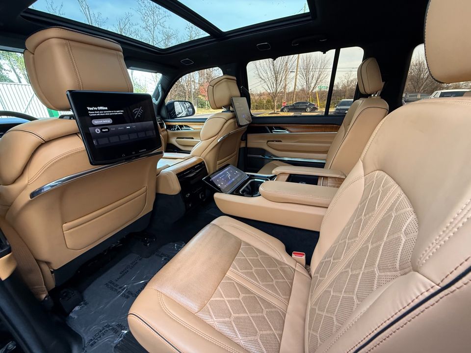 2022 Jeep Grand Wagoneer