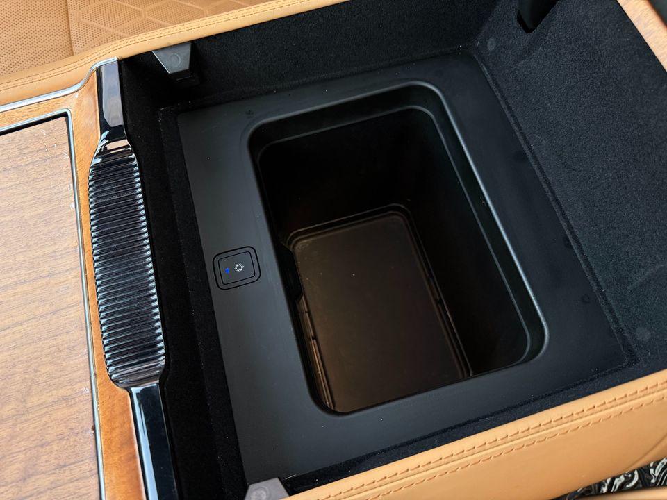 2022 Jeep Grand Wagoneer