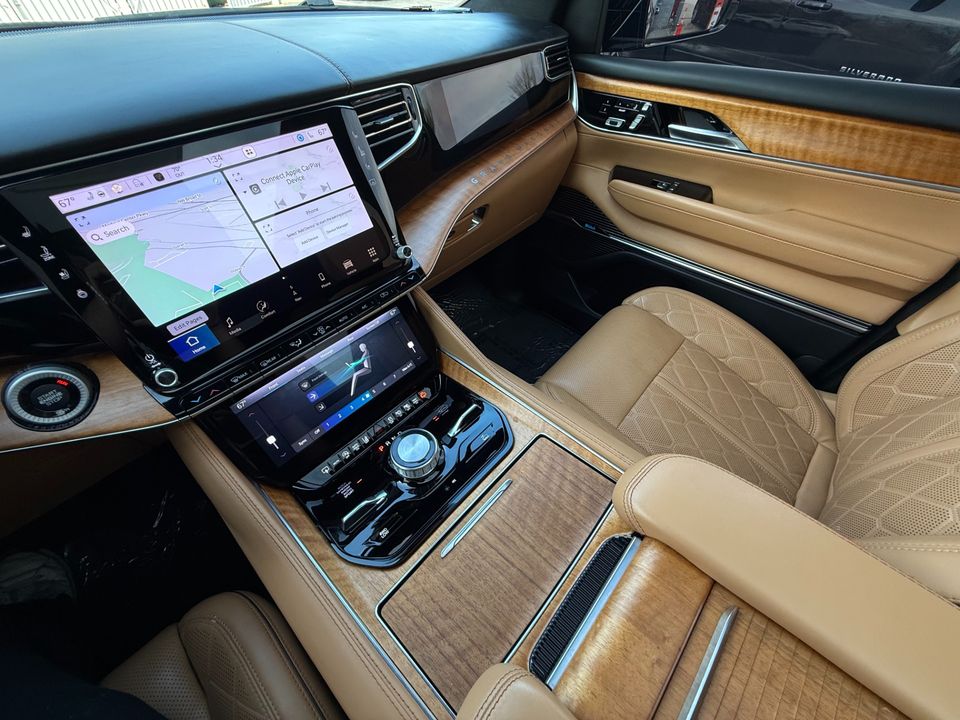 2022 Jeep Grand Wagoneer