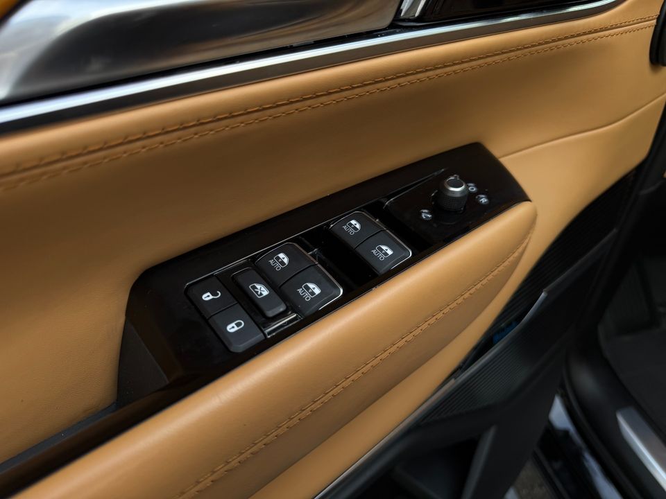 2022 Jeep Grand Wagoneer