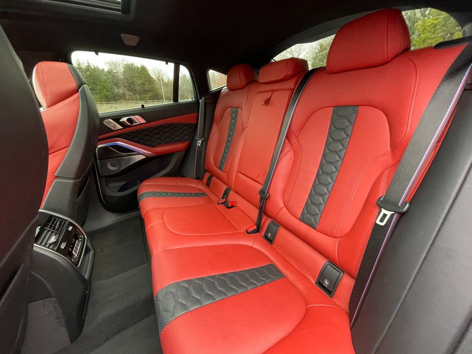 2023 BMW X6 M