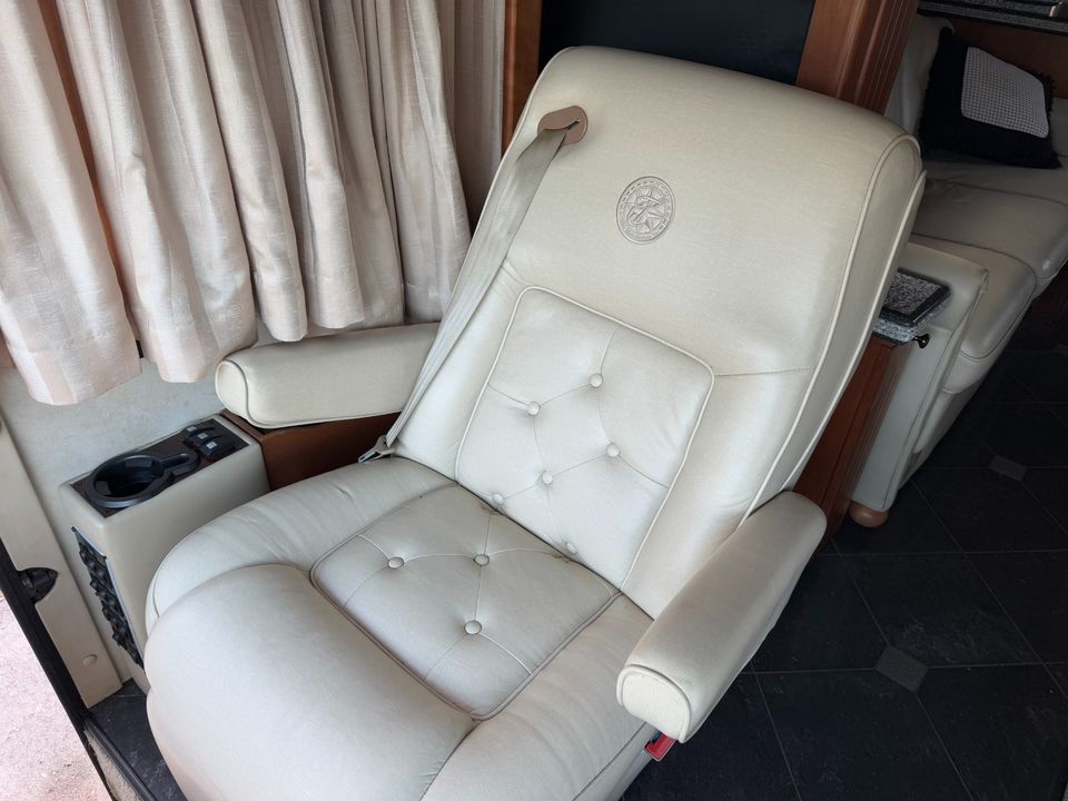 2006 Tiffin Zephyr