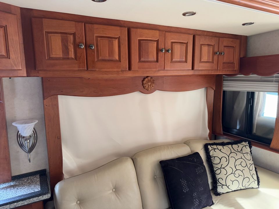 2006 Tiffin Zephyr