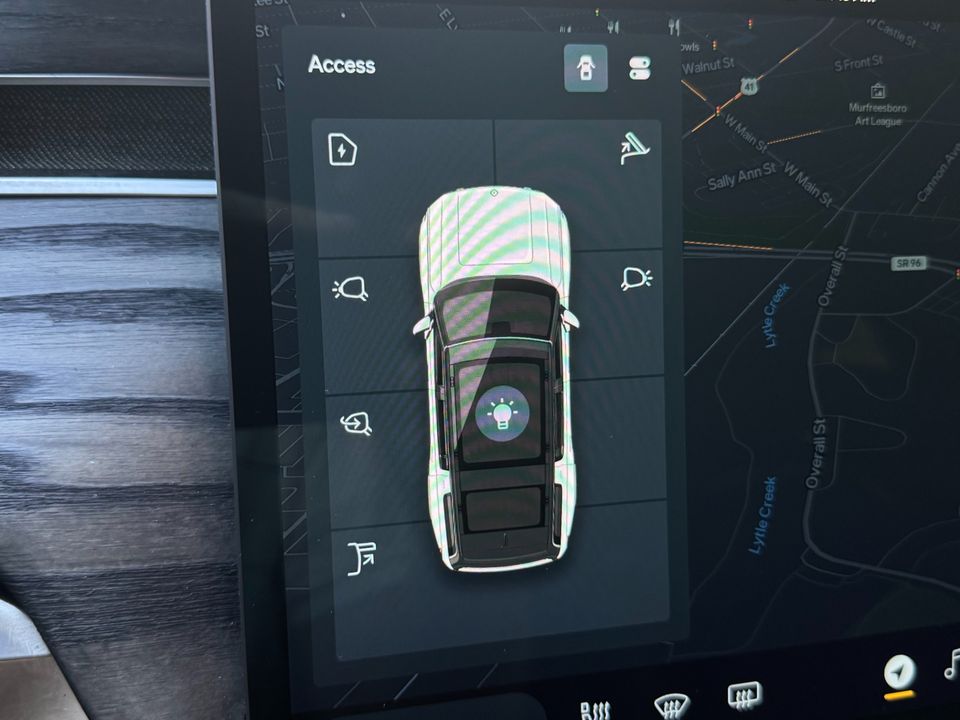 2022 Rivian R1S