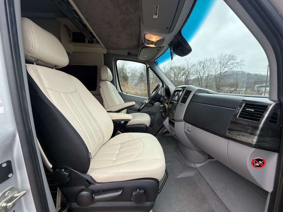2017 Mercedes-Benz Sprinter Airstream