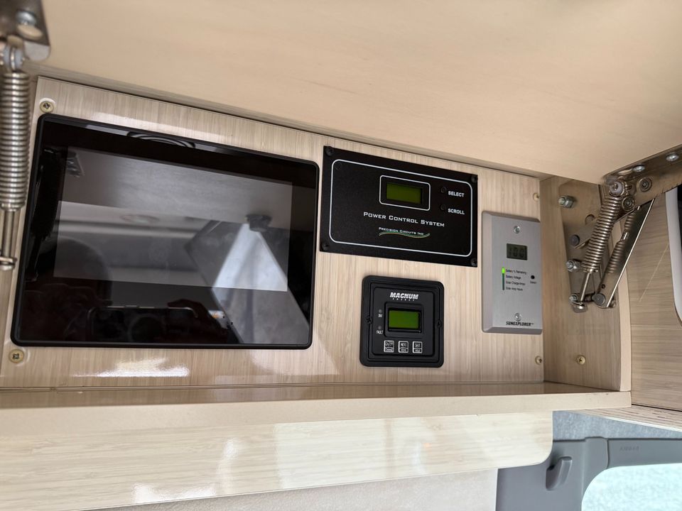 2017 Mercedes-Benz Sprinter Airstream