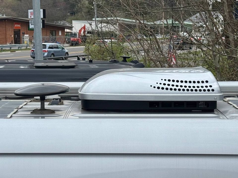 2017 Mercedes-Benz Sprinter Airstream