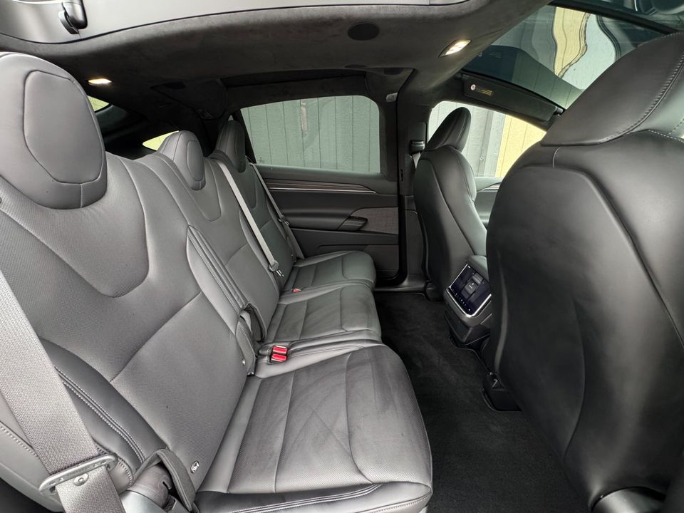 2024 Tesla Model X