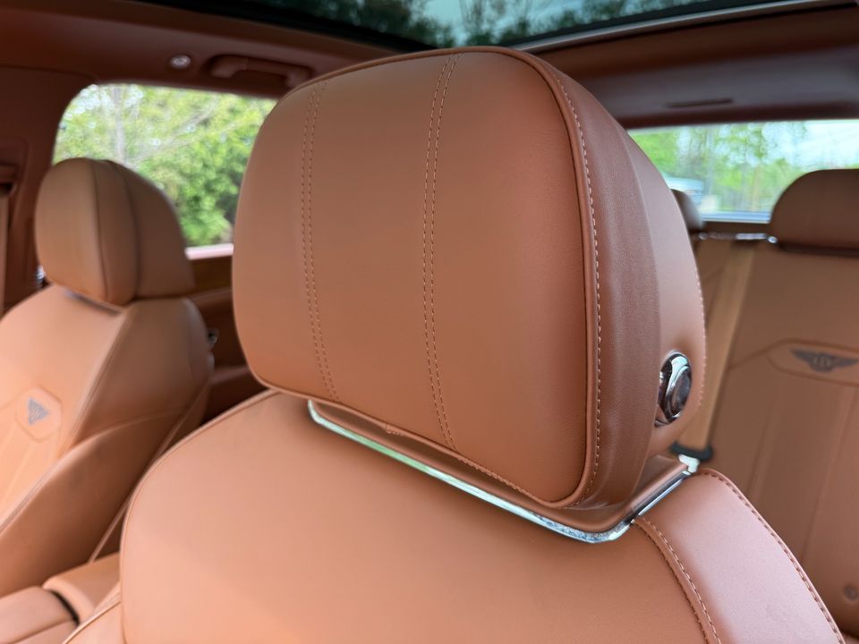 2022 Bentley Bentayga