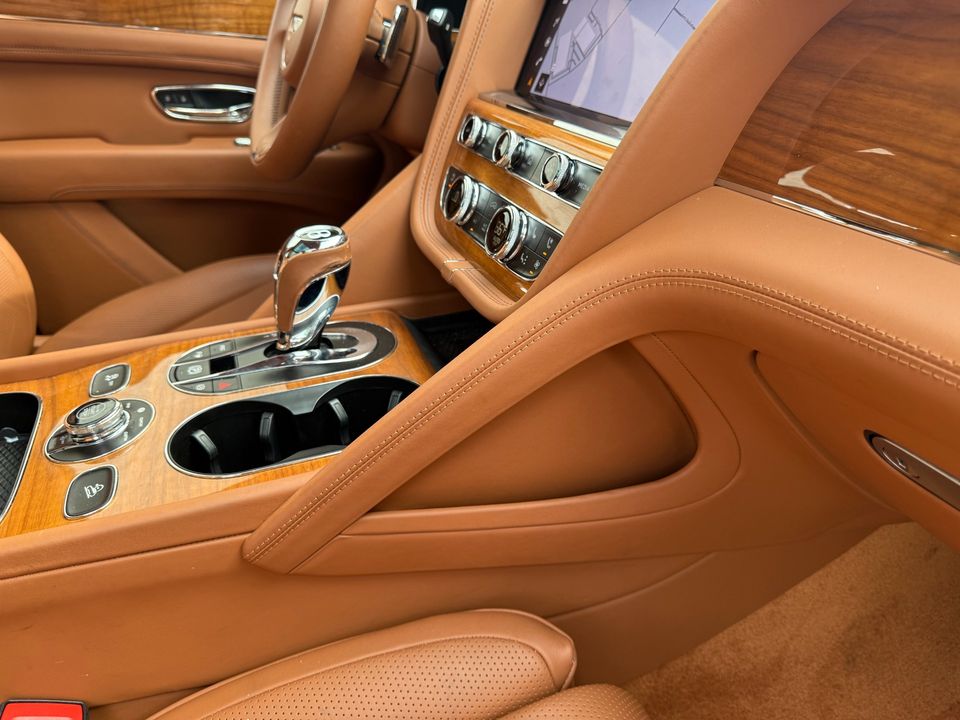 2022 Bentley Bentayga