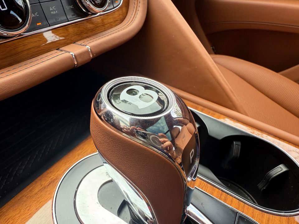 2022 Bentley Bentayga