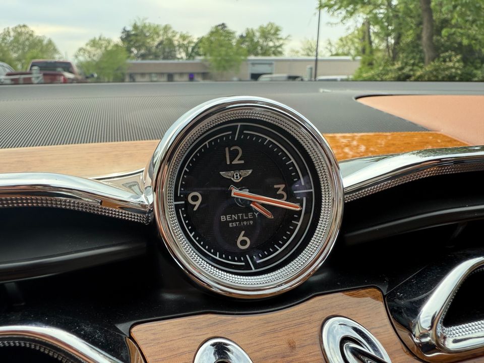 2022 Bentley Bentayga